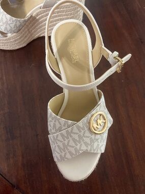 Michael Kors MK Logo Espadrille Sandals Wedge Size 6MWhite/Nude